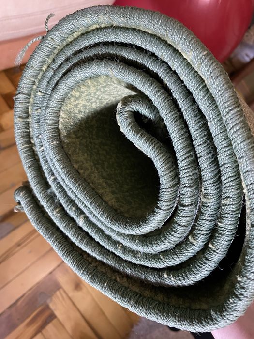 Килим у гарному стані 156#226 см