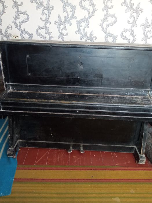 Віддам піаніно, самовивіз