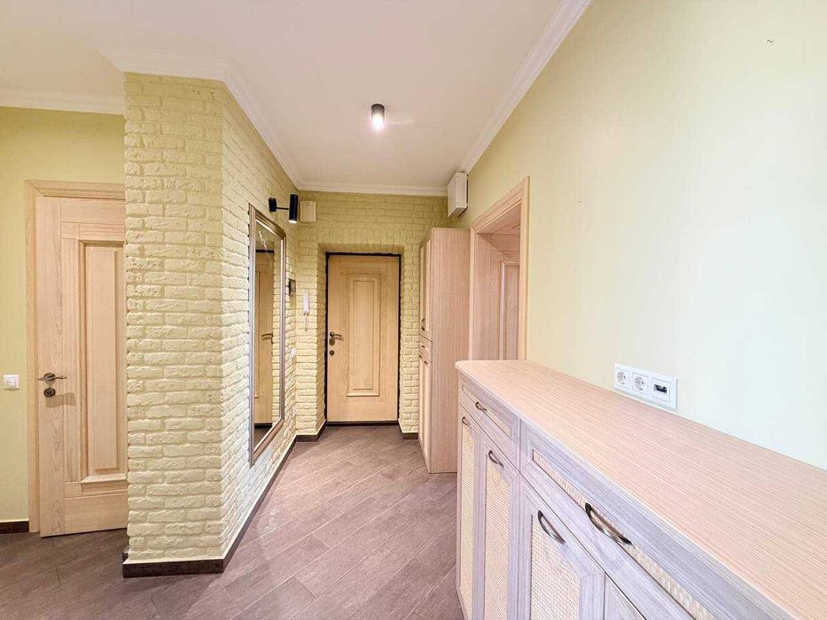 Продаж 3 кімнатної квартири в ближньому центрі міста по вул Лінкольна