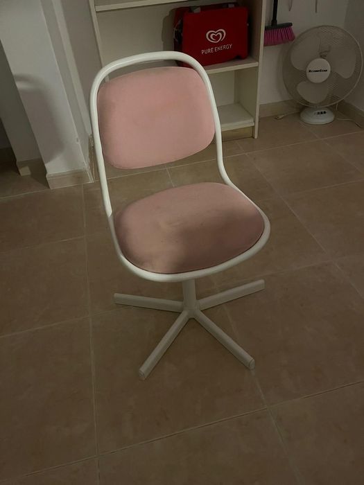 Secretaria e Estante