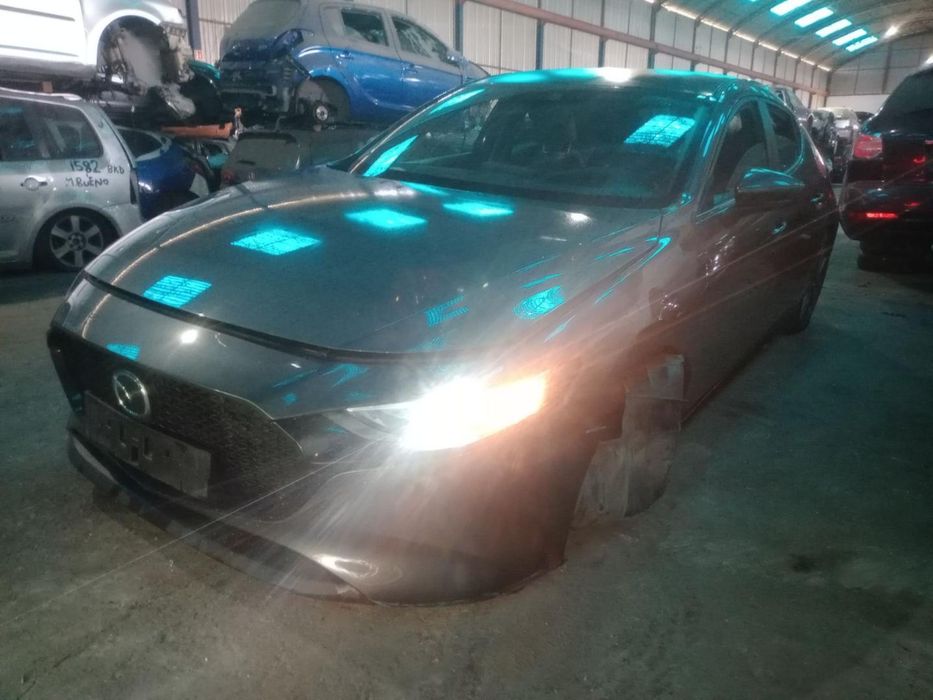 Capô Mazda 3 Berlina Bp