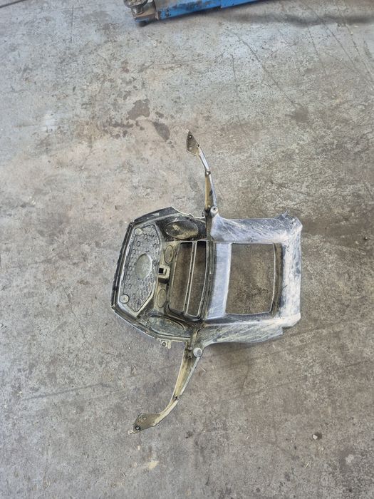Grill Osłona przednia kymco mxu 550 700