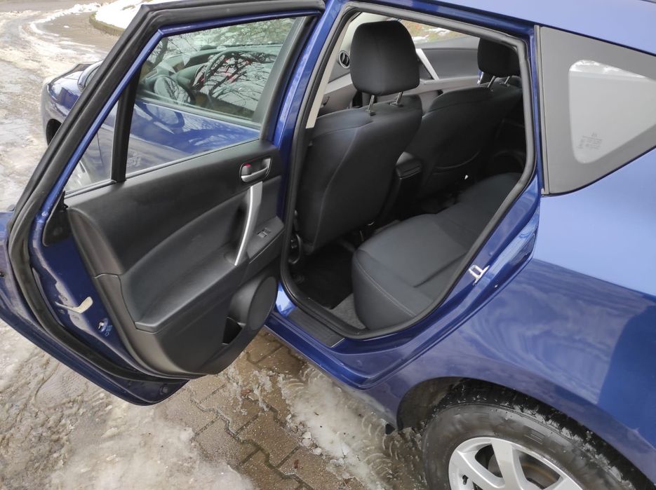 MAZDA 3 1.6 BENZYNA 105KM 2010r XENON navi klima alu ZAREJESTROWANA