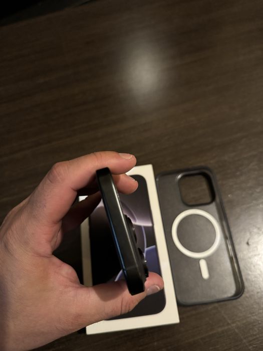 iPhone 16 Pro como novo