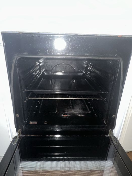 Газовая плита с духовкой Гефест. Торг!!!