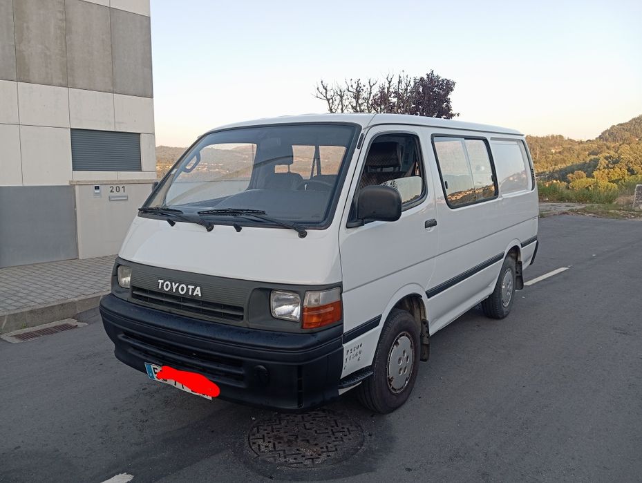 Toyota Hiace 2.5d com ar condicionado 8lugares