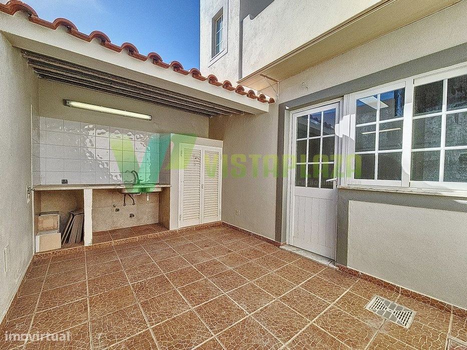 Moradia M3 em Portimão para venda.