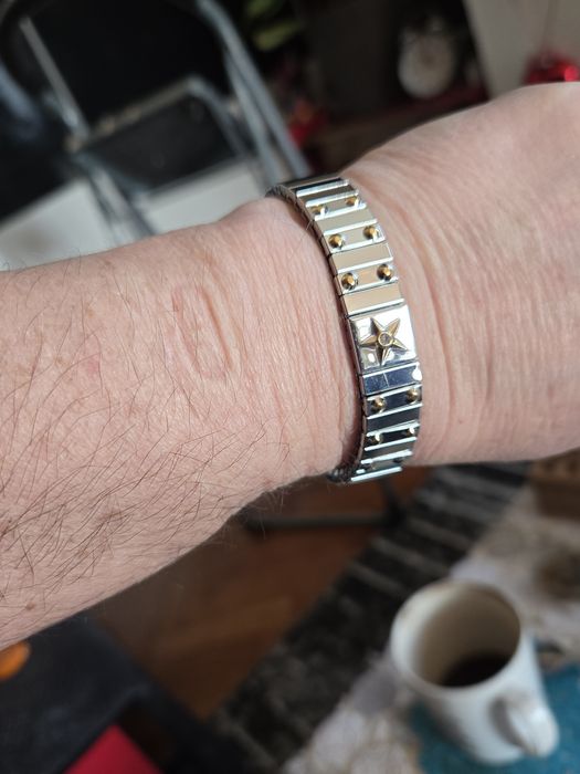 Branzoletka rozciągliwa.