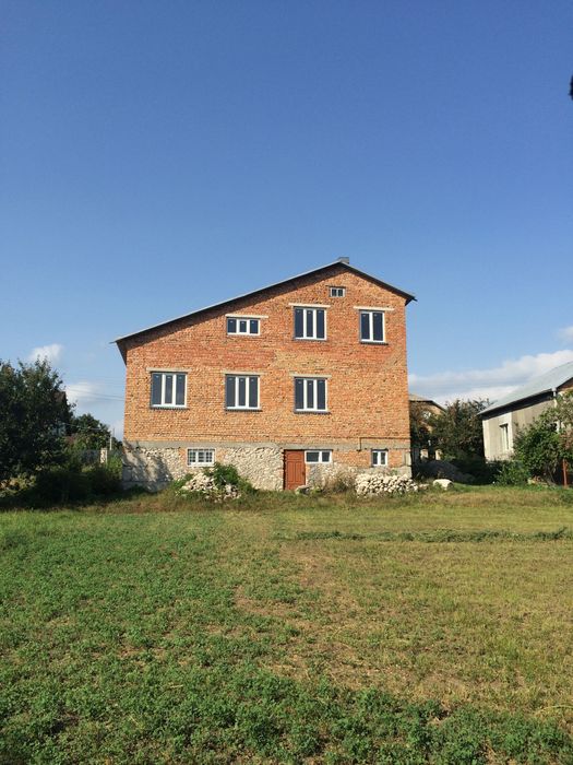 Продаж нового 2 поверхового будинку Волочиськ