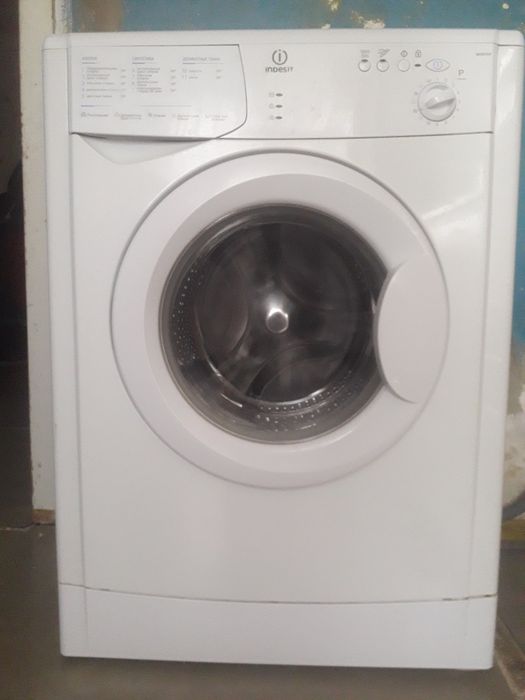 Стиральная машина indesit