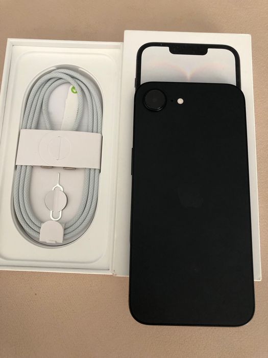iPhone 16e 128gb never lock фіз сім 100%