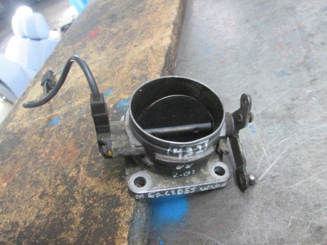 Corpo borboleta MERCEDES-BENZ 190 (W201)