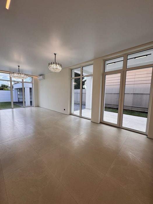 Продаж будинку з газом 3 кімнати |140м2  | 6 соток | Гараж на 2 авто |