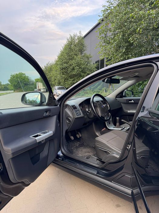 Volvo v50 2010 р