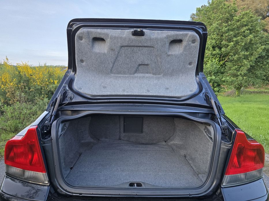 Volvo S60 2.0T 180cv Nacional