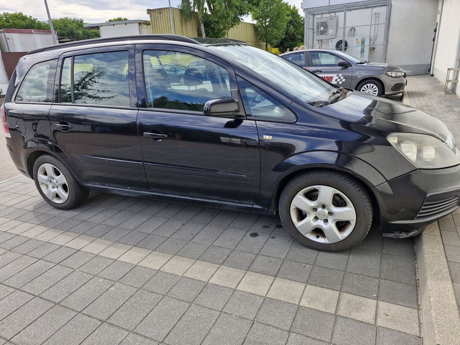 Opel zafira 1.9d