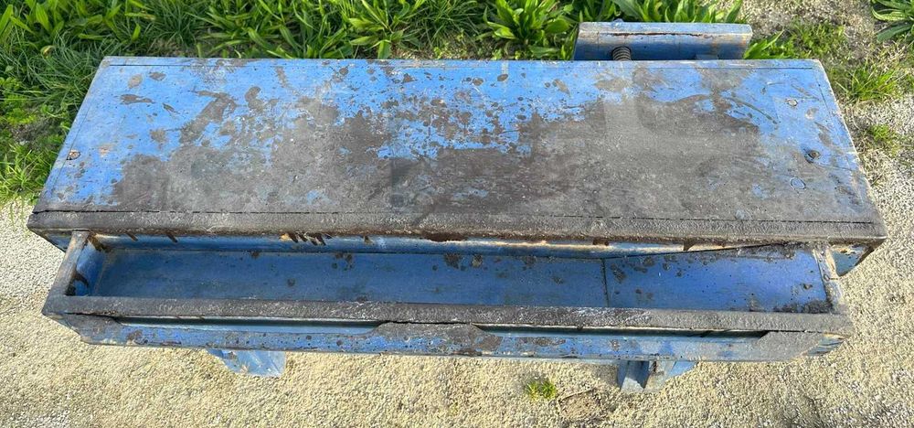 Bancada de carpinteiro antiga tamanho de criança