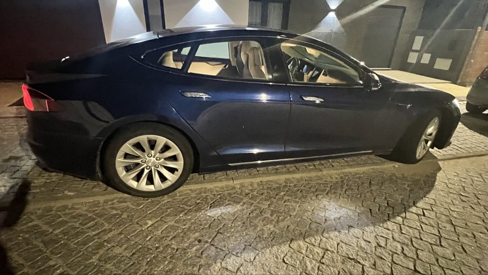 Tesla Modelo S75D 10/2018