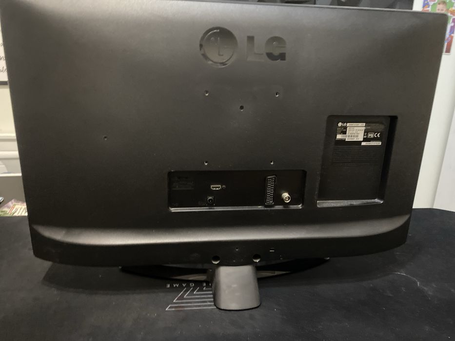 Telewizor LG jak monitor model 28MT41DF
