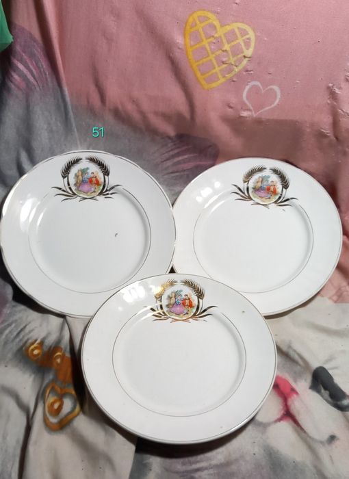 Pratos/copos/decoraçao/frascos 1 euro cada