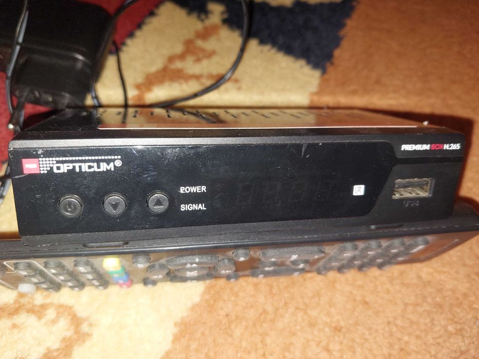 Dekoder tuner dvbt2  Opticum Premium Box