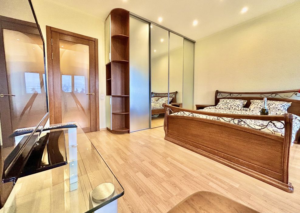 (4)Квартира посуточно с Джакузи , 17 Больница , Прос.Героев Харькова