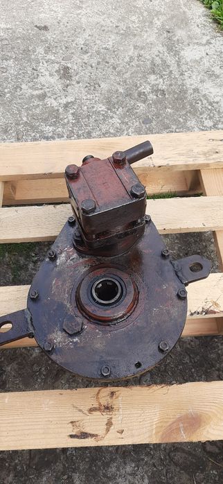 Multiplikator z pompą hydrauliczną
