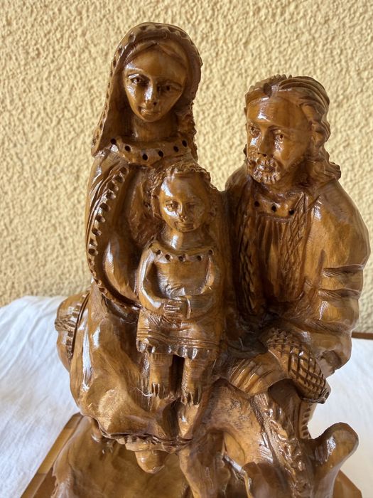 Figurka Św Rodziny drewniana