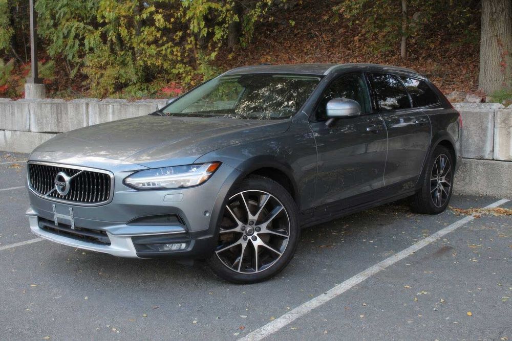 Volvo V90 Cross Country T6      2019