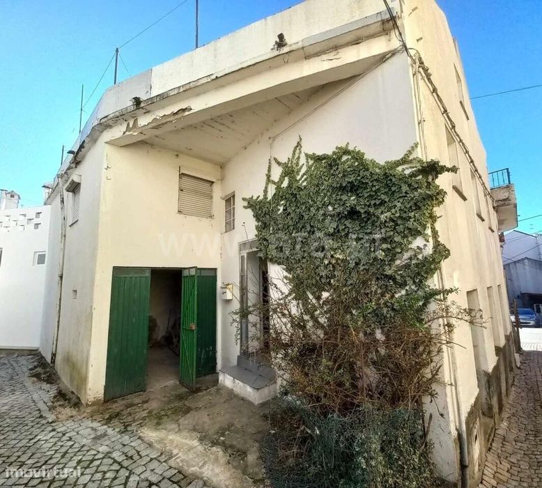 Moradia T3 / Seia, Sabugueiro