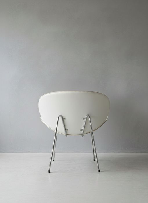 Poltronas Vintage Estrutura Metal Cromado e Pele Reciclada