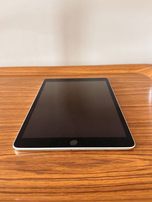Apple Ipad 9th geração como novo