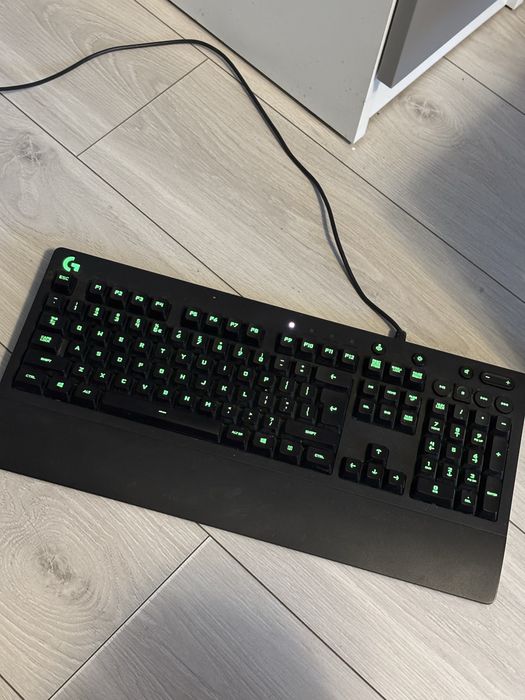 Klawiatura Logitech G213