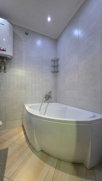 NN S4 Продам 1 комнатную квартиру новострой ремонт Гер. Харькова 131а