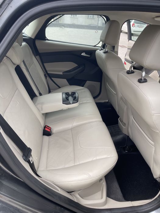 Ford Focus 2016 VIN 1FADP3K25GL376639 фото оголошення 16 з 21