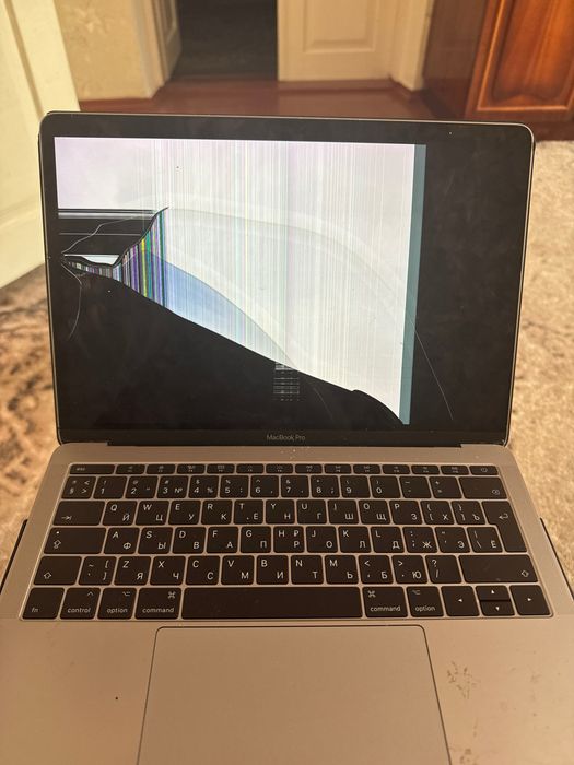 Macbook 13 pro 2017року 128 gb