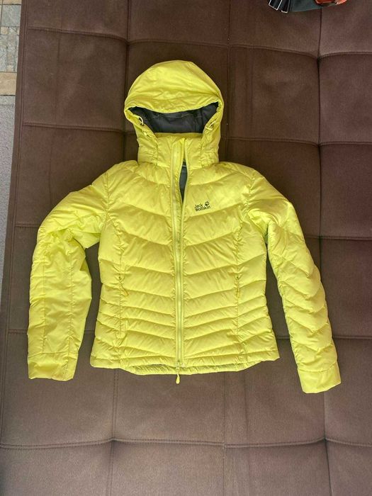 Курточка жіноча весна Jack Wolfskin, розмір 36/38