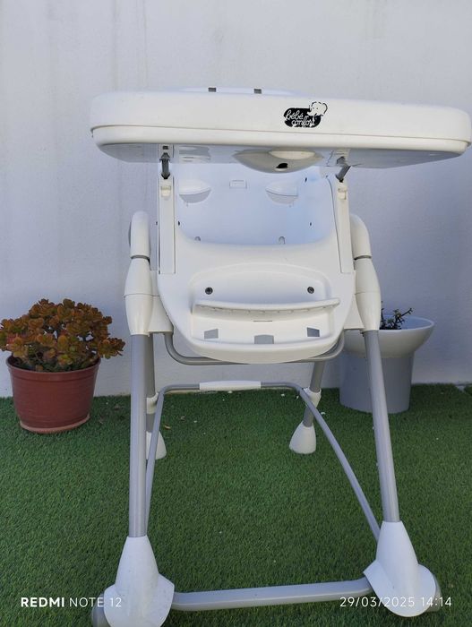 Cadeira refeição bebé