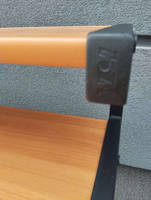 Biurko gamingowe z nadstawką