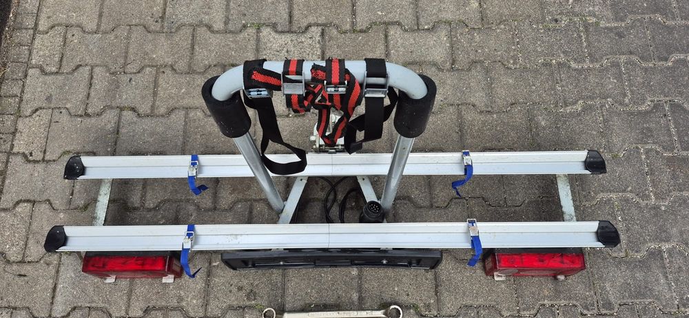 Bagażnik rowerowy  uchylny na hak