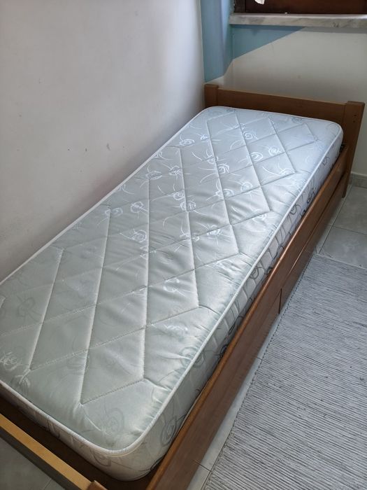cama de solteiro com dois gavetão  + colchão