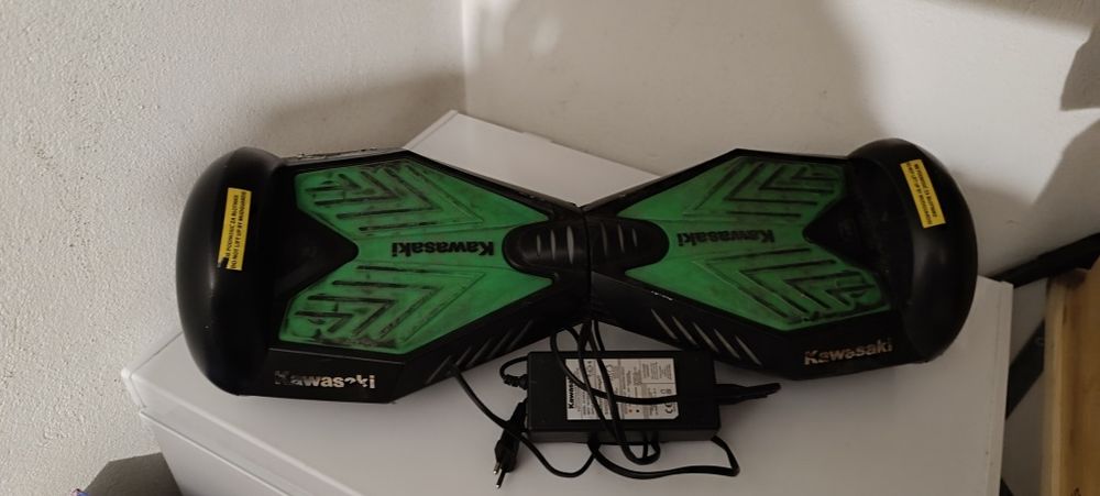 2 Hoverboard  mais um carro !!!