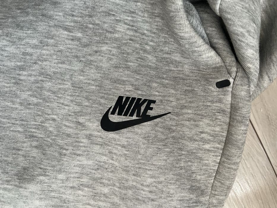 Nike tech spodnie