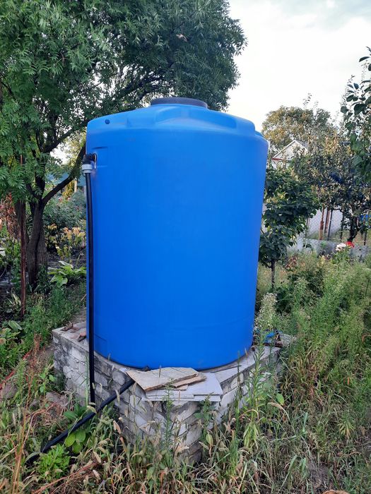 Продаю Бак пищевой на 2000 л