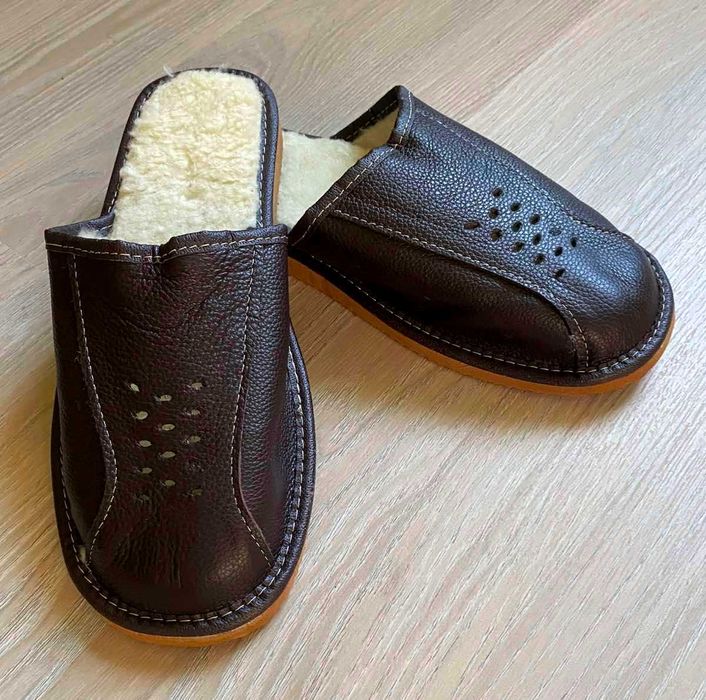 Чоловічі тапочки шкіряні на меху, на овчині, кімнатні, зимові, мужские