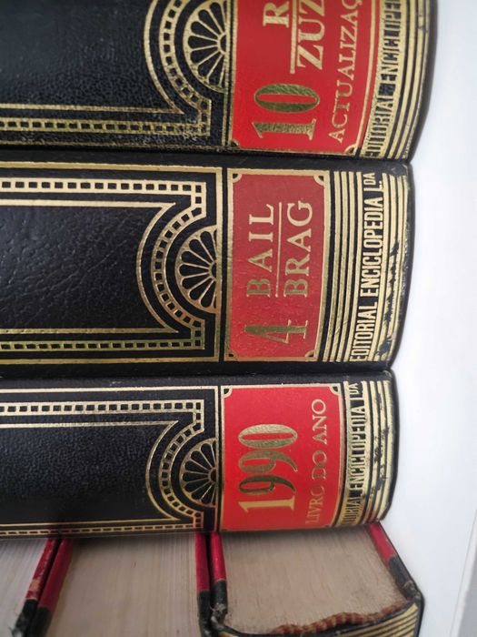 Grande enciclopédia Portuguesa brasileira