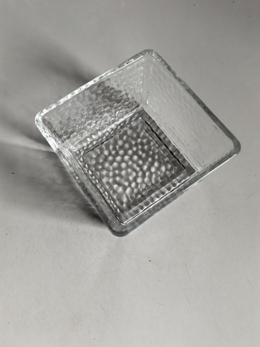 **  Mala miseczka na przekaski **