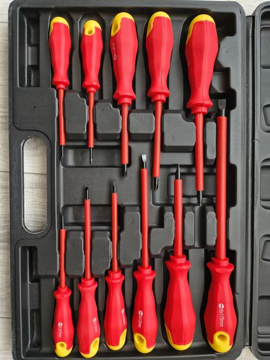 Zestaw Śrubokręt Izolowany dla elektryków 12 elementów.