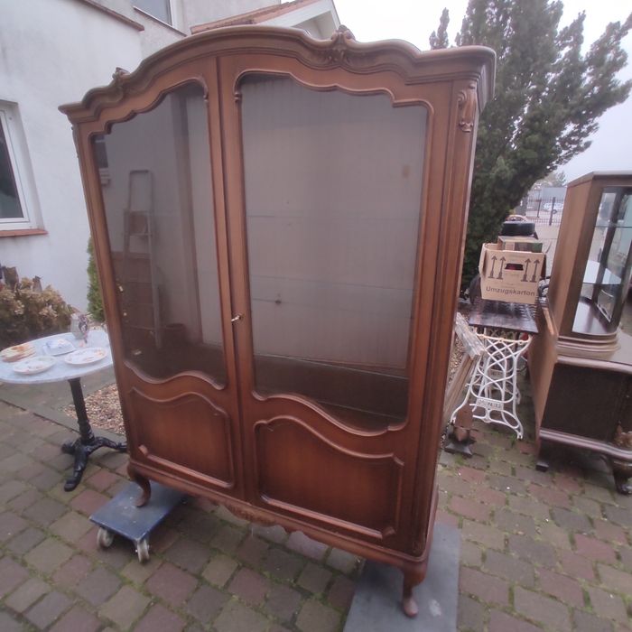 Witryna wahrings drewno orzech