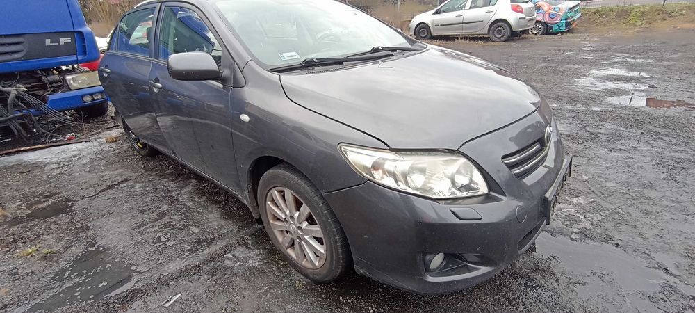 toyota corolla e15 1.6 a1zrt12u lak 1g3 samochód na części